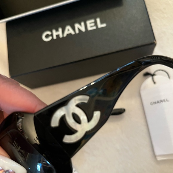 Vintage 2005 Chanel Sunnies. Purchased from store in MD. Used only a few times. - Picture 1 of 5